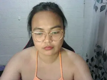 Chubbycheeks94  live sex cam