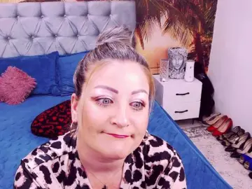 Eviajoness  live sex cam