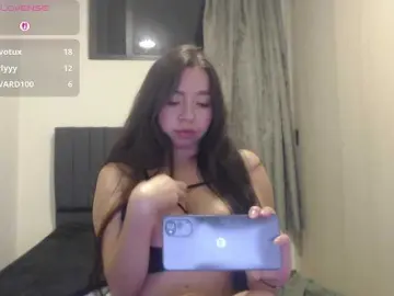 Meretrizlove24  live sex cam