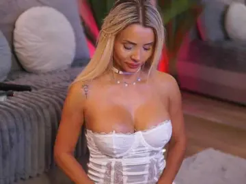 CelesteArden  live sex cam