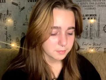 EmilyAnderl  live sex cam