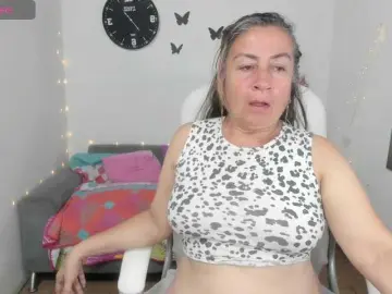 Evil-neighbor  live sex cam