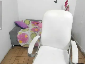 Evil-neighbor  live sex cam