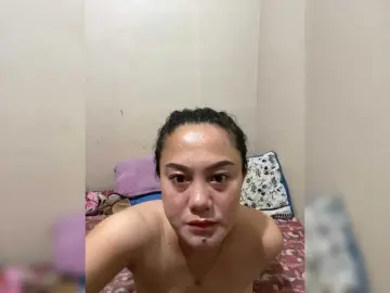 Gelliana30  live sex cam