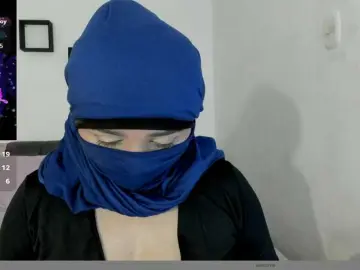 Kamari-  live sex cam