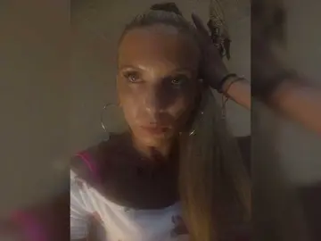 Laurien  live sex cam