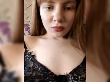 Loloshka222  live sex cam