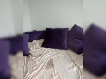 Loloshka222  live sex cam