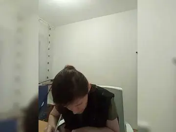 P-A-N-I-K-A  live sex cam