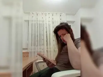 P-A-N-I-K-A  live sex cam