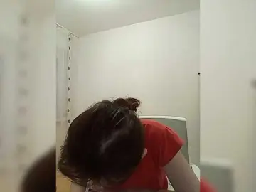 P-A-N-I-K-A  live sex cam