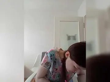 P-A-N-I-K-A  live sex cam