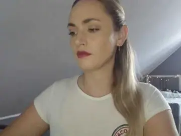 ScarlettXQueen  live sex cam