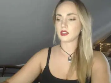 ScarlettXQueen  live sex cam