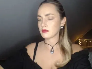 ScarlettXQueen  live sex cam