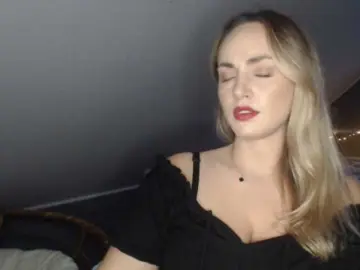 ScarlettXQueen  live sex cam