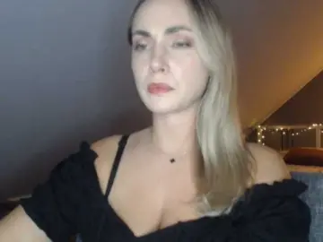 ScarlettXQueen  live sex cam