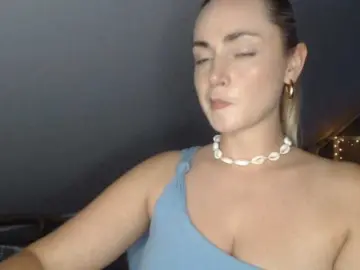 ScarlettXQueen  live sex cam