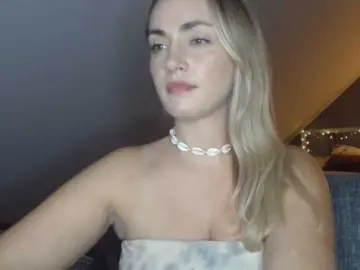ScarlettXQueen  live sex cam