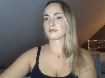 ScarlettXQueen  live sex cam