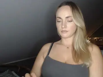 ScarlettXQueen  live sex cam