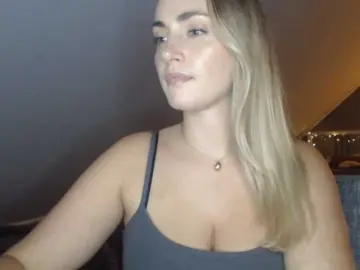 ScarlettXQueen  live sex cam
