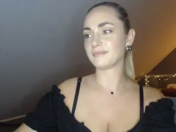 ScarlettXQueen  live sex cam