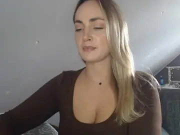 ScarlettXQueen  live sex cam