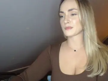 ScarlettXQueen  live sex cam