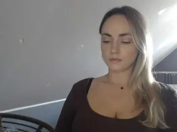 ScarlettXQueen  live sex cam
