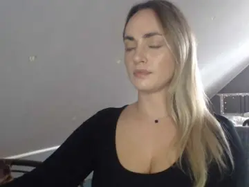 ScarlettXQueen  live sex cam
