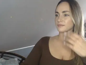 ScarlettXQueen  live sex cam