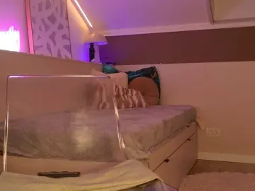 Hayleybabe4  live sex cam