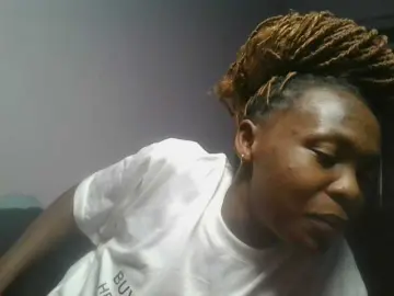 Nudevelvet  live sex cam