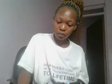 Nudevelvet  live sex cam