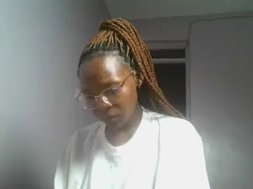 Nudevelvet  live sex cam