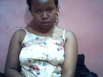 Valeria223  live sex cam