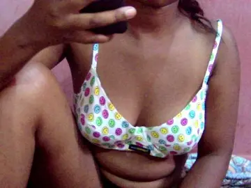 Valeria223  live sex cam