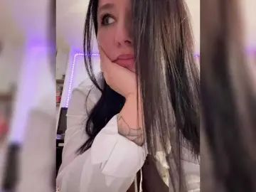 -Dirty-Bitch  live sex cam