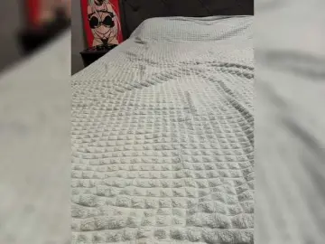 -Dirty-Bitch  live sex cam