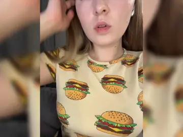-Dirty-Bitch  live sex cam