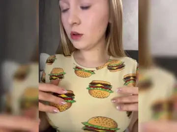 -Dirty-Bitch  live sex cam