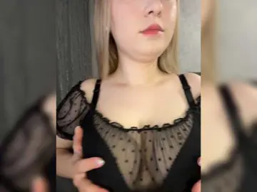 -Dirty-Bitch  live sex cam