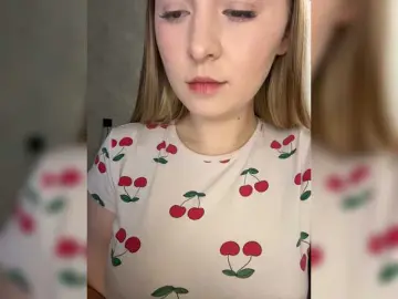 -Dirty-Bitch  live sex cam