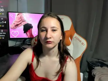 Christina-5  live sex cam