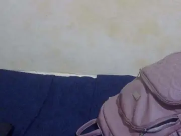 LovelyLiz254  live sex cam