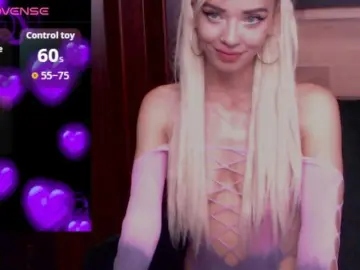 Spicystarlet  live sex cam