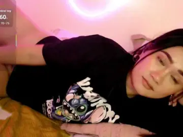 AdriannaFowler  live sex cam