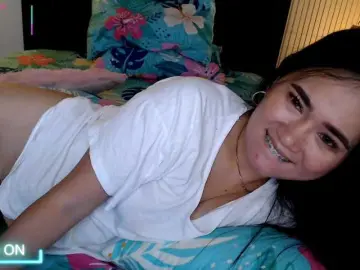 AdriannaFowler  live sex cam