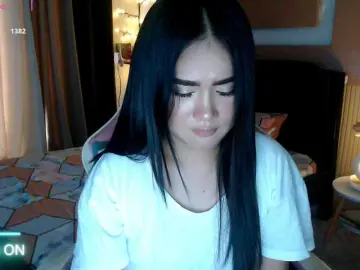 AdriannaFowler  live sex cam